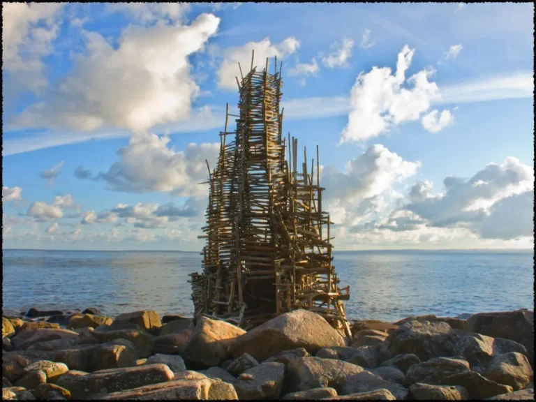 nadmorska-rzezba-w-cold-case-summer